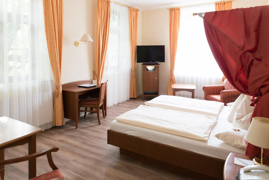 Hotel Angerbraeu Murnau am Staffelsee Kültér fotó